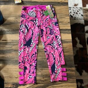 NWT Lilly Pulitzer luxletic weekender cropped S